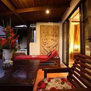 Koh Chang Cliff Beach Resort - 11