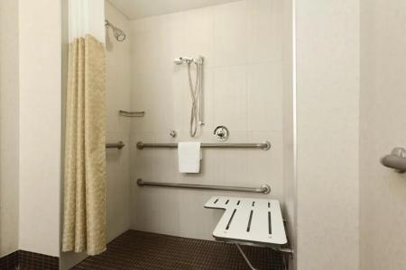 DoubleTree by Hilton Boston Bayside - 35