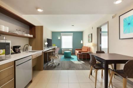 Home2 Suites By Hilton Portland Airport - 23