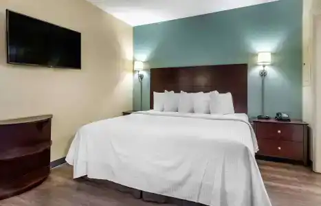 Extended Stay America Premier Suites - - I-4 - 5