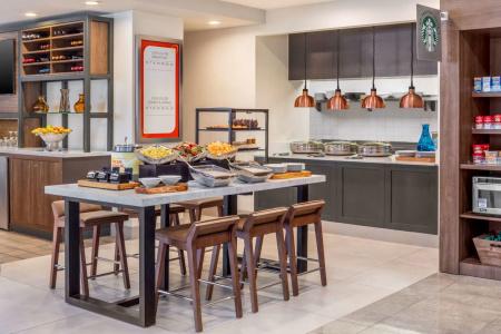 Hilton Garden Inn Miami Airport West - 12