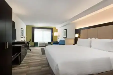 Holiday Inn Express & Suites i-95 & i-20 Civic Ctr, An Ihg - 48