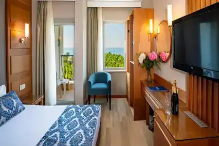 Royal Atlantis Beach - 5