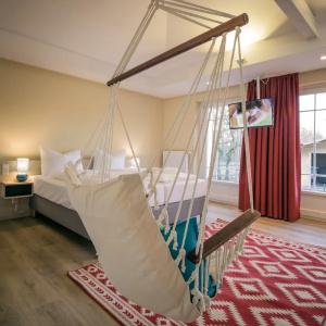 Little Suite - 25