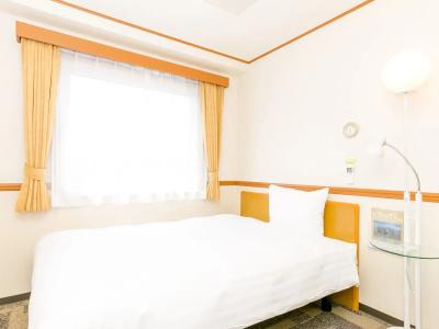 Toyoko Inn Ekimae - 32
