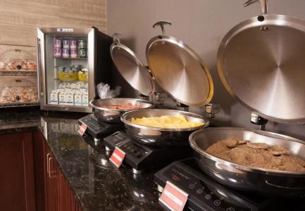 Comfort Suites - 10