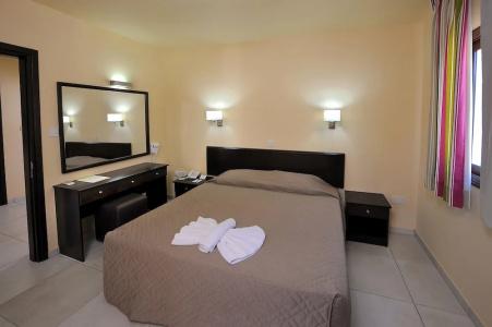 Nelia Gardens - 61