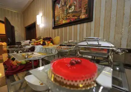 Sapphire Plaza - 8
