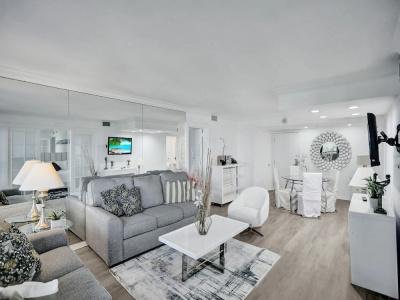 The Alexander All Suites - 102