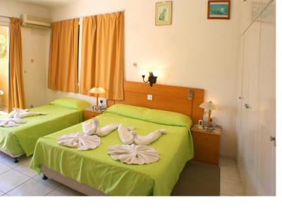 Apollonia Holiday - 0