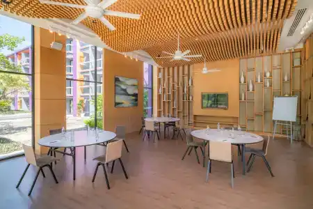 Holiday Inn Express Phuket Patong Beach Central, An Ihg - Sha Plus - 49
