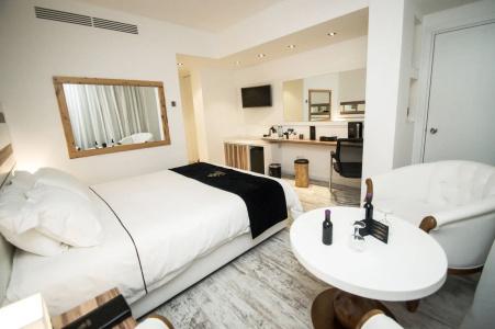 The Ciao Stelio Deluxe (Adults Only) - 4