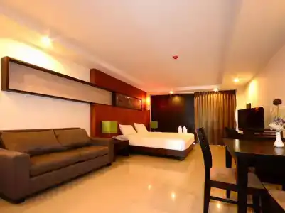 Tycoon Suite - 3