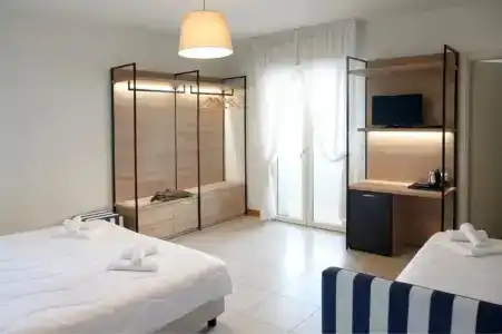 Majorca con Ristorante in Centro a Riccione - 66