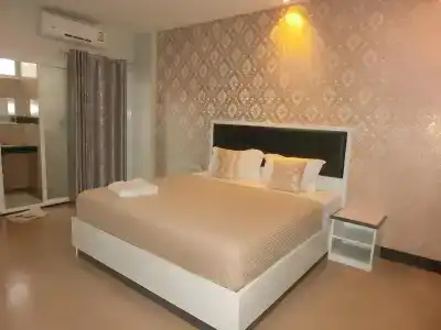 The Premium Residence - 32