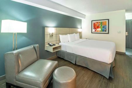 Quality Inn - 37