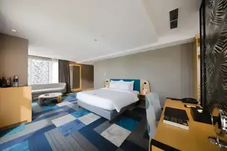 Quinter Central Nha Trang - 4
