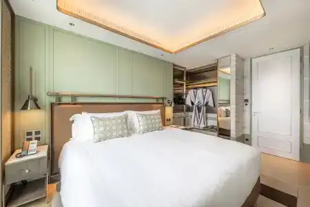 Eastin Grand Phayathai - 49