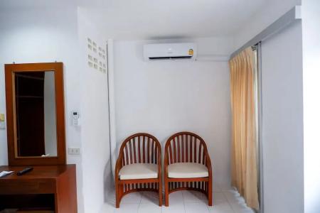 18 Coins Cafe & Hostel - 49