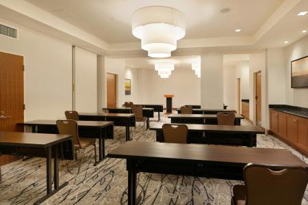 Hilton Garden Inn Long Island City - 39
