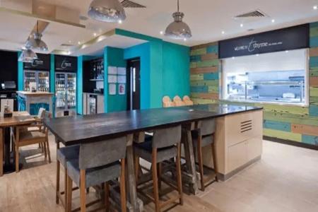 Premier Inn Tottenham Hale - 14