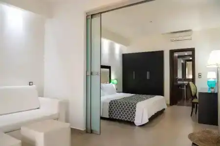 Angela Suites Boutique - 97