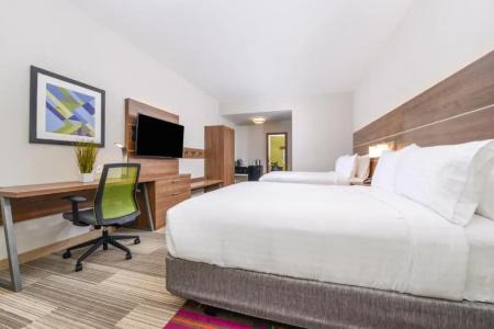 Holiday Inn Express & Suites - St. Petersburg - Madeira Beach, an IHG - 68