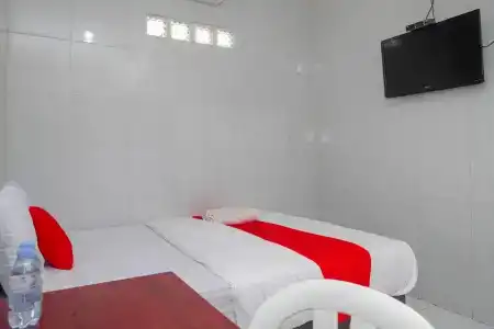 OYO 1700 Danurejan Guesthouse - 20