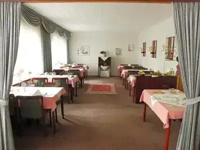 Olympia - 8