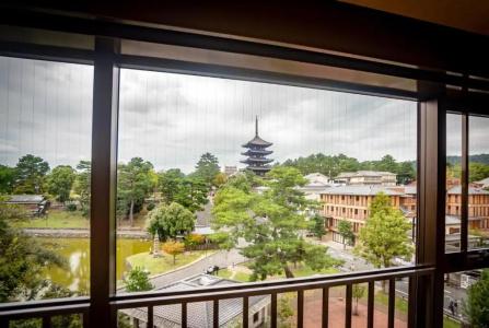 Nara Visitor Center And Inn - 46