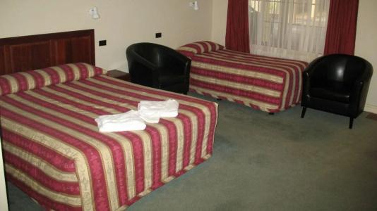 Country 2 Coast Motor Inn - 4