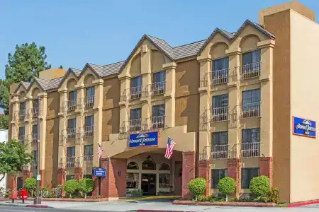 Howard Johnson by Wyndham - 15