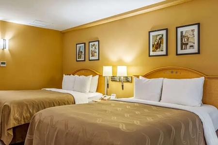 Quality Inn - Hwy 76 Central - 59