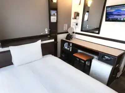 Toyoko Inn - 104