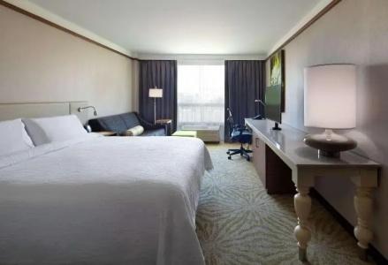 Hilton Garden Inn Montreal Airport - 58
