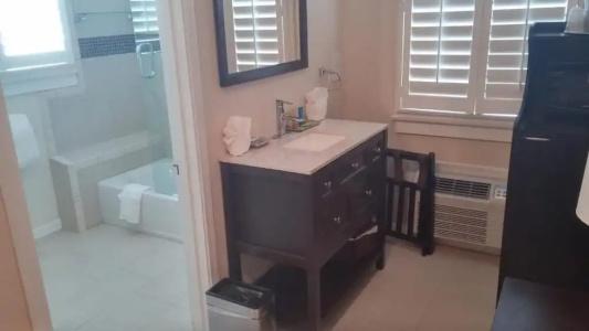 Rio Vista Inn & Suites - 59