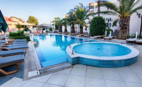 Romance Beach - 19
