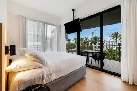 Urbanica The Euclid - 37
