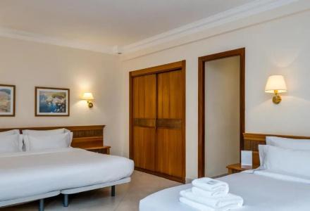 Montjoi by Brava Hoteles - 16
