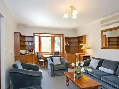 Adelaide Inn - 76