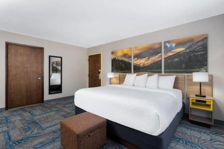 Days Inn and Suites by Wyndham Downtown-University - 5