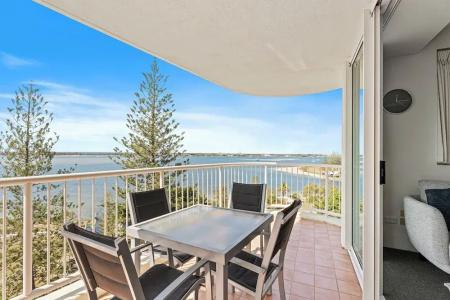 Crystal Bay On The Broadwater - 243