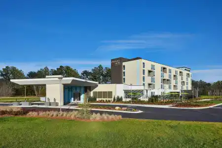 SpringHill Suites Charlotte at Carowinds - 10