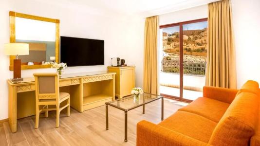Mövenpick Resort Petra - 72