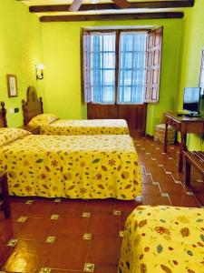 Hermanos Macias - 15