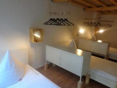 Minimal Hostel - 8