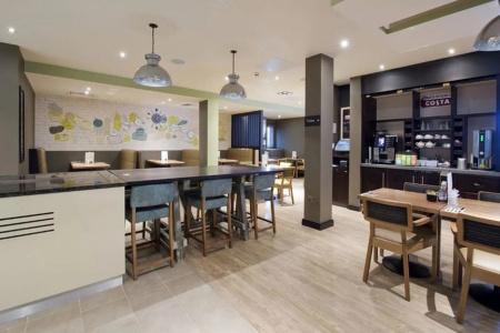 Premier Inn Tottenham Hale - 12