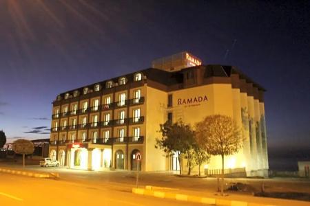 Ramada by Wyndham Van - 29