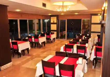 La Vita's - 23