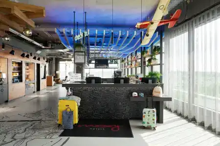 Moxy Cologne Bonn Airport - 27